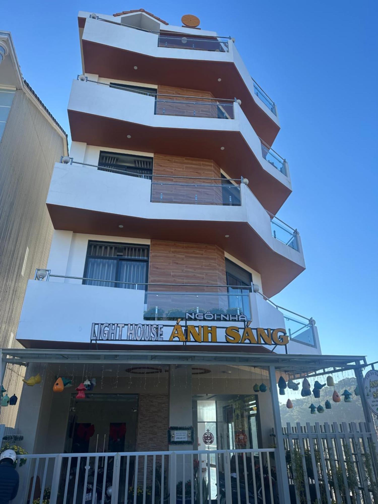 Hotel Khach San Anh Sang - Light House Dalat Exterior foto