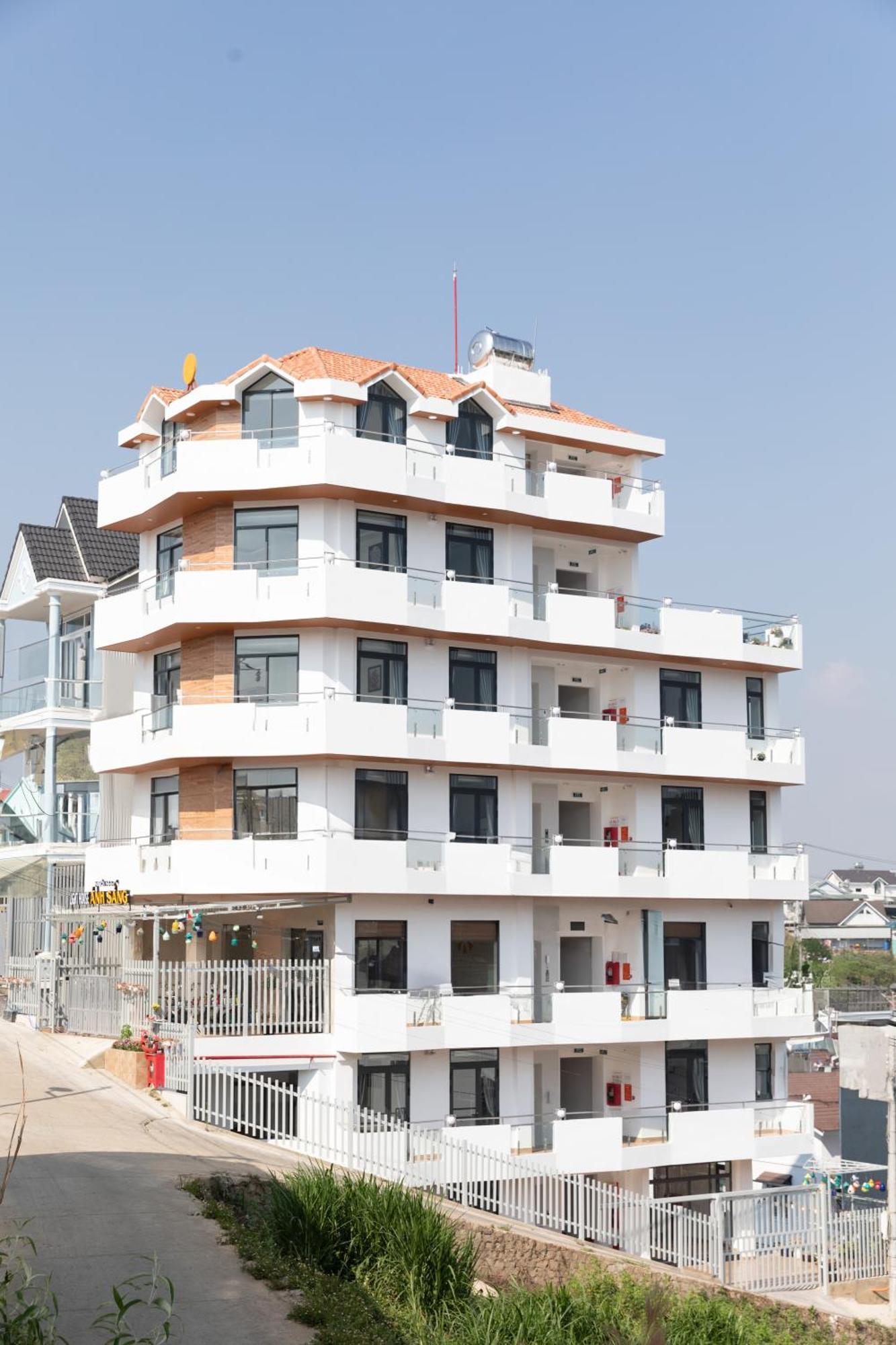 Hotel Khach San Anh Sang - Light House Dalat Exterior foto